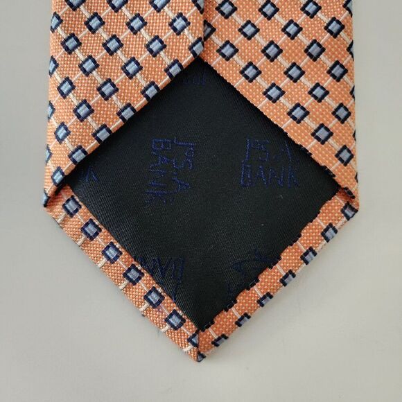 Jos A Banks Men's Necktie | Geometric/Diamond Pattern - Picture 3 of 5